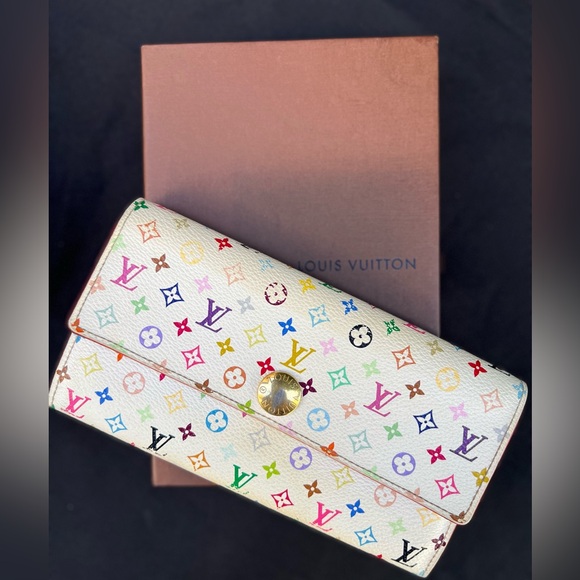 Louis Vuitton Marukami Wallet - Picture 10 of 10